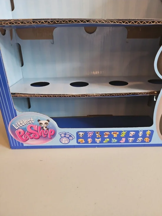 Littlest Pet Shop Generation 7 Series 1 Display Shelf with Pet (Read the Desc) - Picture 6 of 9